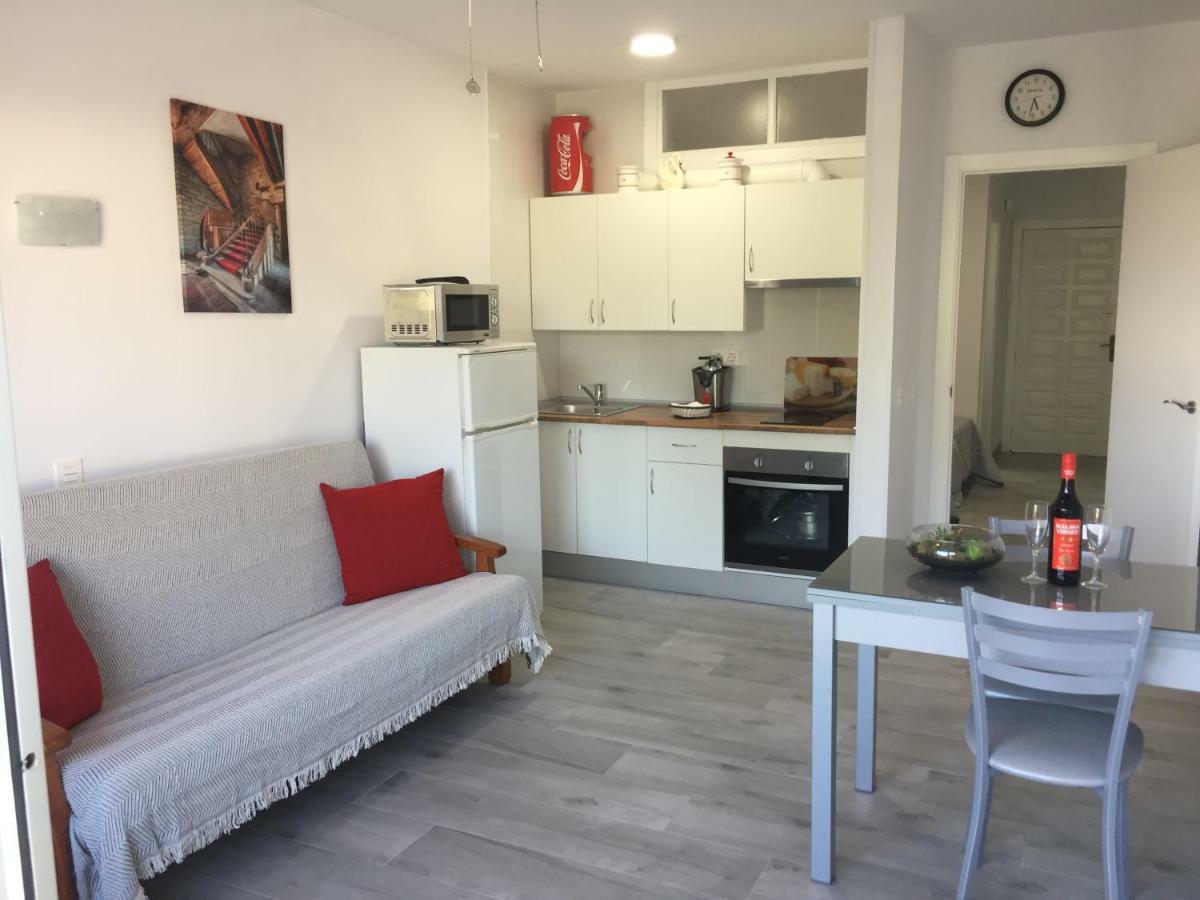 Carihuela Palace Beach Apartment Torremolinos Ngoại thất bức ảnh
