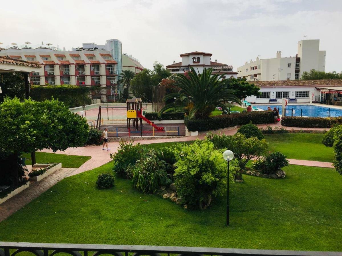 Carihuela Palace Beach Apartment Torremolinos Ngoại thất bức ảnh