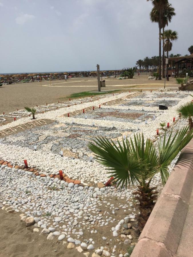 Carihuela Palace Beach Apartment Torremolinos Ngoại thất bức ảnh
